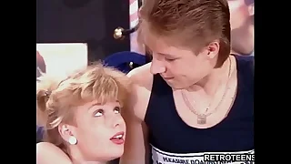 Retro dorm fun with lots of shagging